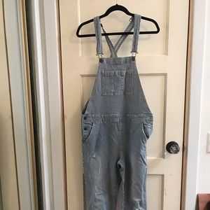 Forever 21 blue & white pinstripe overalls size 31